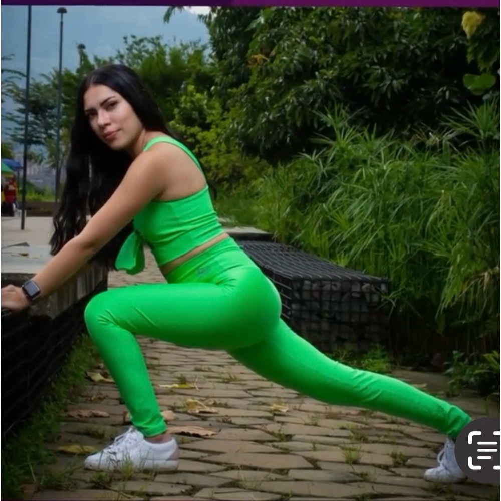 LEVWAY Leggings-NEW BRAND-Sportswear. Supplex material, Exercise.